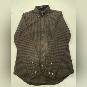 Ben Sherman men’s long sleeve button down shirt. Stretch fit